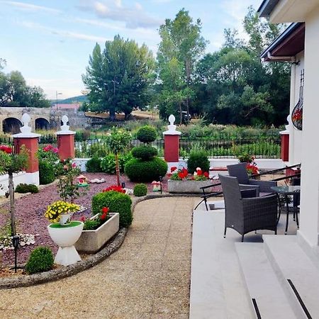 Casa La Riera Villa Salinas De Pisuerga Bagian luar foto